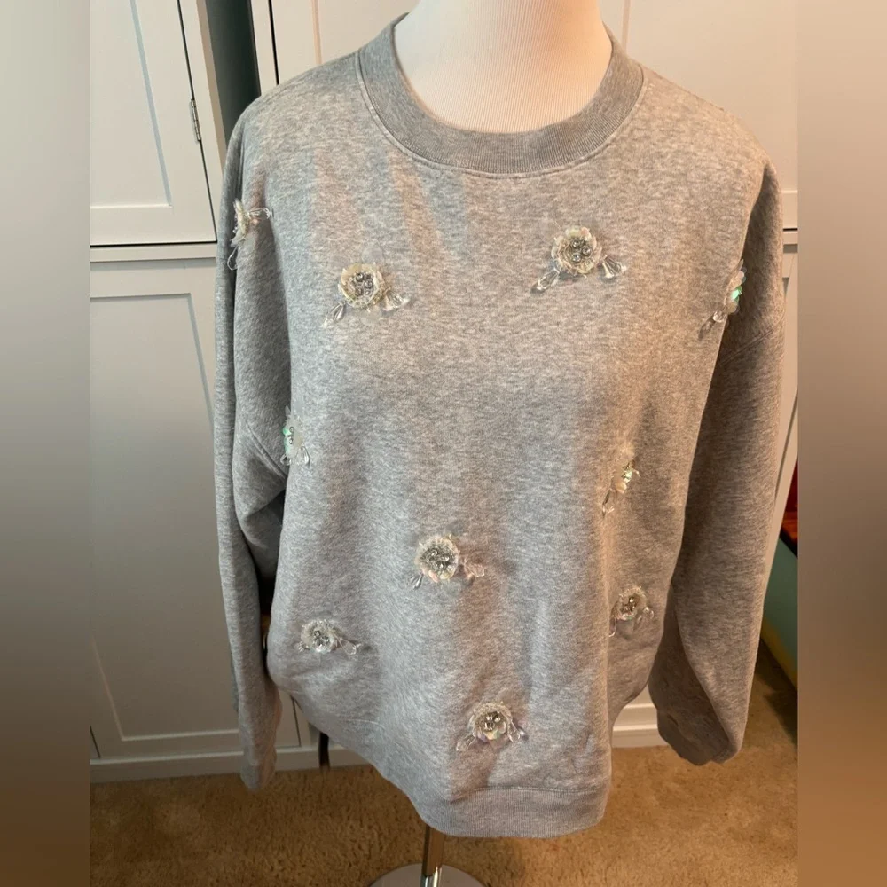 J. Crew Heritage fleece crewneck sweatshirt with sequin flower - Picture 4 of 9